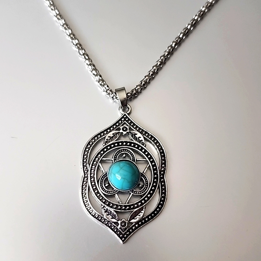 SOUTHWESTERN Necklace 20 inch  Chains Simulated Turquoise